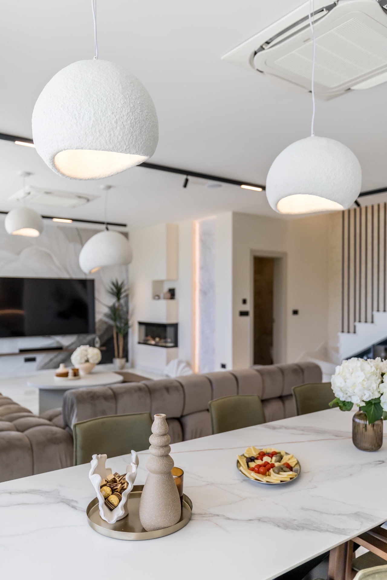 Designer kitchen with pendant lighting